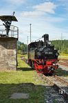 99 584 am wiederhergestellten Bekohlungskran in Schönheide Süd. (07.09.2025) <i>Foto: Andreas Höfig</i>