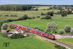 218 401 mit dem zusätzlichen RE 56857 nach Bad Kleinen unterwegs in Grevesmühlen-Degtow. (08.09.2025) <i>Foto: Joachim Schmidt</i>