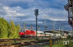 DSB 3215 fährt mit EC 390 nach Kobenhavn durch den Bahnhof Rendsburg. (03.09.2025) <i>Foto: Thorsten Eichhorn</i>