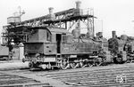 94 1561 vom Bw Osnabrück Rbf zu Gast im Schwester-Bw Osnabrück Hbf. (02.04.1967) <i>Foto: Bernd Kappel</i>