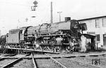 01 1071 verbrachte nur zwei Jahre beim Bw Osnabrück Hbf vom 16.06.1966 bis zur Aufnahme des elektrischen Betriebs auf der "Rollbahn" nach Hamburg am 24.09.1968.  (02.04.1967) <i>Foto: Bernd Kappel</i>