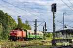 345 116 der Lokführerdienstleistungen Olof Stille Staßfurt überführt in Rendsburg einen Halberstädter Mitteleinstiegswagen nach Flensburg. (10.09.2024) <i>Foto: Thorsten Eichhorn</i>