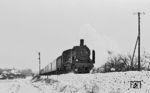 38 2286 der Est Wriezen auf der Bahnstrecke Berlin–Wriezen bei Ahrensfelde. (22.02.1968) <i>Foto: Klaus D. Holzborn</i>