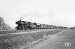 Bei Ölhaus erschien zunächst die Heilbronner 051 609 vor dem Dg 7206 in Richtung Heimat. (03.04.1971) <i>Foto: Wolfgang Bügel</i>