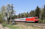 101 078 mit IC 327 "Alpenland" (Hannover - Dortmund - Frankfurt/M - Nürnberg - München - Mittenwald) bei Haspelmoor. (17.04.2007) <i>Foto: Stefan von Lossow</i>