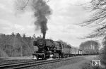 50 2983 vom Bw Hamburg-Rothenburgsort müht sich mit einem Güterzug zwischen Friedrichsruh und Aumühle ab. (14.04.1968) <i>Foto: Robin Fell</i>