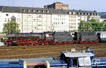 Die 50 Jahre alte 41 360 ist mit Sonderzug Dz 25421 in Koblenz Hbf angekommen. (11.08.1990) <i>Foto: Joachim Bügel</i>