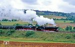 Mit Sonderzug Dz 20701 sind 01 150 und 01 1100 nördlich von Pegnitz bei Buchau unterwegs. (01.09.1990) <i>Foto: Joachim Bügel</i>