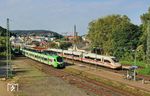 Begegnung zwischen 412 097 als ICE 614 von München nach Hamburg-Altona und 429 013 als S 9 aus Haltern am See. (20.09.2025) <i>Foto: Wolfgang Bügel</i>