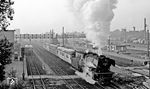 Ausfahrt des N 3802 nach Osterburken mit der Crailsheimer 023 029 in Bad Friedsrichshall-Jagstfeld.  (04.09.1971) <i>Foto: Burkhard Wollny</i>