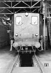 E 91 94 war die letzte Lok der Baureihe E 91 der preußischen Variante (E 91 81–94) und wurde ab 1926 als "EG 594 Breslau" im schlesischen Netz eingesetzt. Im Bw Kornwestheim diente sie Mitte der 1960er Jahre nur noch als Reservelok. Anfang der 1970er Jahre wurde sie zum Bw Oberhausen-Osterfeld Süd umstationiert. (08.1966) <i>Foto: Wolfgang Jahn</i>