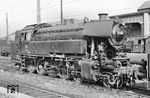 65 016 war aus Limburg (Lahn) nach Gießen gekommen.  (29.08.1966) <i>Foto: Wolfgang Jahn</i>