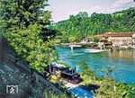 Direkt an der Steyr geht es für 298.53 mit einem Personenzug nach Molln in Untergrünburg entlang. Die Steyrtalbahn, die bis 1982 von Steyr nach Grünburg und früher auch weiter nach Klaus an der Pyhrnbahn verkehrte, wird heute während der Sommermonate und an den Adventwochenenden als Museumsbahn betrieben.  (08.1977) <i>Foto: Karsten Risch</i>