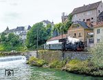 298.25 rollt mit einem Personenzug nach Garsten an der Steyr in Grünburg entlang.  (08.1976) <i>Foto: Karsten Risch</i>