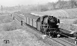 Bei Sülzbach ist 023 048 mit dem N 3723 (Heilbronn - Crailsheim) unterwegs. (23.10.1971) <i>Foto: Burkhard Wollny</i>