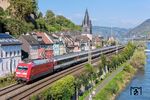 101 009 vor dem EC 9 (Dortmund - Zürich HB), einer der letzten planmäßigen Leistungen der Baureihe 101 auf der Rheinstrecke, in Niederheimbach. (01.10.2025) <i>Foto: Joachim Schmidt</i>