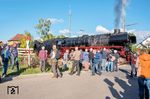 Großer Fotografenauflauf im Bahnhof Satteldorf. (02.10.2025) <i>Foto: Joachim Schmidt</i>