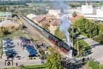 Für die Ausfahrt nach Crailsheim haben 01 1075 und 01 1104 den Sonderzug nach Gleis 1 im Bahnhof Satteldorf umgesetzt. (02.10.2025) <i>Foto: Joachim Schmidt</i>