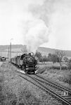 64 020 fährt mit P 3837 (Obernburg-Elsenfeld - Heimbuchenthal) aus dem Bahnhof Eschau-Mönchberg. (05.1962) <i>Foto: Karl-Ernst Maedel</i>