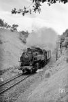 86 530 vom Bw Friedberg (Oberhess) hat mit dem nur samstags verkehrenden N 3795 nach Stockheim (Oberhess) soeben den 200 m langen Büdesheimer Tunnel durchfahren. (28.07.1962) <i>Foto: Karl-Ernst Maedel</i>