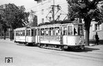 Tw 40 (MAN, Baujahr 1935) und Bw 97 (MAN, Baujahr 1929) sind an der Endhaltestelle Pürkelgut angekommen.  (05.1964) <i>Foto: Gerhard Karl</i>