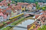 Der Meßzug der DB Netz Instandhaltung mit 218 477 vor der historischen Altstadtkulisse in Wertheim. (26.09.2025) <i>Foto: Joachim Bügel</i>