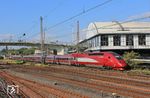 Der umgeleitete THA 9450 von Dortmund nach Paris Nord rauscht durch Wuppertal-Oberbarmen. (28.09.2025) <i>Foto: Wolfgang Bügel</i>