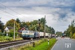 SEL 181 211 vor dem nur freitags verkehrenden DGS 52568 von Padborg nach Wanne-Eickel in Owschlag. (10.10.2025) <i>Foto: Thorsten Eichhorn</i>