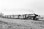 Die Ulmer 50 2834 mit P 1452 nach Aalen bei Urbach. (06.10.1966) <i>Foto: Wolfgang Jahn</i>