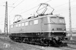 Die 1965 in Dienst gestellte E 50 121 in ihrem Heimat-Bw Kornwestheim. (24.04.1967) <i>Foto: Wolfgang Jahn</i>