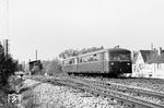 Eine VT 95/VB 142-Einheit als Nt 2626 nach Künzelsau am Abzweig Pfühl in Heilbronn. (29.09.1966) <i>Foto: Wolfgang Jahn</i>