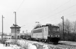 250 242 (Bw Erfurt) mit einem Güterzug an der Blockstelle Oberroßla unweit von Apolda. (29.01.1987) <i>Foto: Thomas Fischer</i>