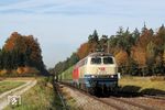 217 014 und 217 013 erreichen mit dem Müllzug 51027 nach Freilassing den Bahnhof Tüssling. (26.10.2006) <i>Foto: Stefan von Lossow</i>