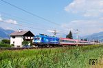 ÖBB 1116.100 mit EC 564 (Wien - Innsbruck) bei Hall in Tirol. (21.07.2004) <i>Foto: Stefan von Lossow</i>