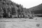 64 023 (Bw Aschaffenburg) mit P 3837 auf der Nebenbahn Obernburg-Elsenfeld–Heimbuchenthal kurz vor Heimbuchenthal.  (19.08.1962) <i>Foto: Karl-Ernst Maedel</i>