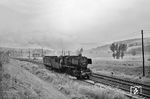 50 725 vom Bw Bebra mit einem alten Preußen als P 1421 (Bebra – Obersuhl) hinter dem Abzweig Faßdorf bei Ronshausen. (06.1961) <i>Foto: Karl-Ernst Maedel</i>