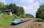 111 017 mit Werbung für das "Bahnland Bayern" vor RB 59513 nach Garmisch-Partenkirchen bei Starnberg. (12.06.2013) <i>Foto: Stefan von Lossow</i>