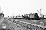 03 1077 (Bw Stralsund) fährt mit dem Leerwagenpark des D 12 aus Stralsund in den Bahnhof Bergen auf Rügen ein. (06.1967) <i>Foto: Robin Fell</i>