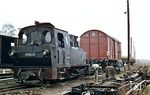99 4644 (O&K, Baujahr 1923) rangiert beladene Rollwagen im Bahnhof Glöwen. (10.1966) <i>Foto: Klaus Kieper, Slg. Holzborn</i>
