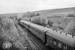 Der D 5 nach Berlin mit der Erfurter 01 520 zwischen dem Abzw. Weiterode und dem Abzw. Faßdorf. (16.05.1964) <i>Foto: Karl-Ernst Maedel</i>