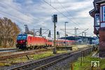 Mit der neuen Niederflur-Talgo-Zugeinheit fährt DSB EB 3201 als EC 396 nach København durch den Bahnhof Rendsburg. (25.11.2025) <i>Foto: Thorsten Eichhorn</i>