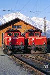 ÖBB 1020.004 (ex E 94 029) und 1020.009 (ex E 94 037) in ihrer Innsbrucker Heimat. (21.02.1988) <i>Foto: Joachim Bügel</i>
