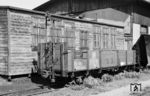 Der Ow 97-19-39 (Chemnitz 1884) mit Heberleinbremse in Radebeul Ost. Von dieser sächsischen Gattung 770 mit erhöhten Bordwänden gab es insgesamt 47 Stück. (05.1968) <i>Foto: Fritz Herold</i>