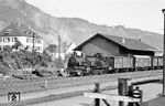 74 639 vom Bw Bingerbrück rangiert im Bahnhof Bad Münster am Stein. (1957) <i>Foto: Dr. Albert Mühl</i>