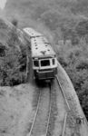 VT 51 (DWK, Baujahr 1927) auf der Fahrt nach Oberzissen zwischen Tönisstein und Burgbrohl. (1950) <i>Foto: Ernst Winter</i>