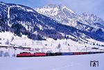 ÖBB 1020.006 mit 1044.091 vor Dg 43658 bei Hochfilzen. (23.02.1988) <i>Foto: Joachim Bügel</i>