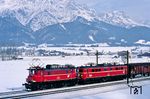 ÖBB 1245.511 (WLF, Baujahr 1938) mit 1110.020 (SGP/BBC, Baujahr 1960) vor Dg 69332 bei Saalfelden (23.02.1988) <i>Foto: Joachim Bügel</i>