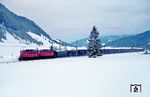 ÖBB 1245.004 und 1245.535 vor Ng 77036 aus Saalfelden kurz vor Hochfilzen. (24.02.1988) <i>Foto: Joachim Bügel</i>