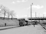 99 579 (Bw Aue, Lbf Kirchberg/Sachs) ist mit einem Personenzug aus Kirchberg (Sachs) in Wilkau-Haßlau eingefahren. (06.04.1968) <i>Foto: Klaus Winkelmann</i>