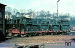 Auch ein schöner Rücken kann entzücken: Parade der Tenderloks 64 419, 64 155, 64 458, 64 231 und 64 491 im Bw Ulm. (01.1967) <i>Foto: Rolf Hahmann</i>